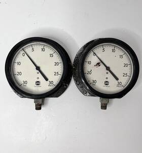 10773-1 Usg Lot Of 2 0-30 Psi U.s. Gauge Meter Standard Measurment Air Pressure As Is