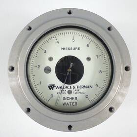 Wallace & Tiernan 62d-4c-0010 And Differential Pressure Gauge 0-10 Wc Industrial