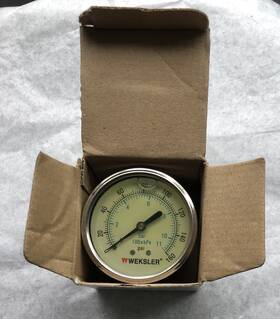 By42ypg4cw-xy Weksler By42ypf4lw Pressure Gauge 2 1/2 Dial With Dual Ranges 160 Psi And 11 Bar