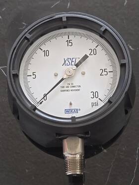 232.34.4.5 Wika 4334486 30 Psi 1/2 Npt Lower Mount Xsel Process Gauge S Steel