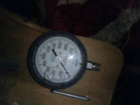 50492985 Wika Pressure Gauge 233.34 4.5 5000psi 1/2 Lsg Inch Npt Lower Mount