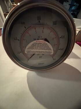 50566521 Wika 4 Inch Liquid Filled Gauge 0-160 Psi Type 233.54 1/2 Stainless Back Connect