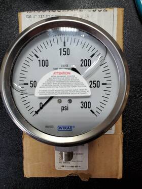 9833085 Wika Pressure Gauge 0-300psi 4 Inch Face 232.53 1/4 Npt