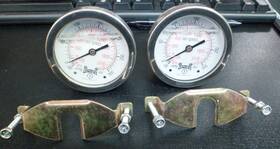 28311-24233 Winters 28311 24233 -30 300psig Liquid Filled Gauge Lot Of 2 With Brackets