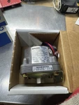 New Barksdale D1H-H18SS Pressure Switch 0.4-18PSI. Fixed Price $105.00.