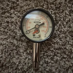 Vintage Acme 028-04 Dual Scale Pressure Gauge Usa Red/white 0-60 Psi. Fixed Price $20.00.