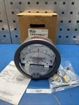 4" Dwyer 4304 Capsuhelic Pressure Gauge Nib Fast Shipping+ Warranty. Fixed Price $60.00.
