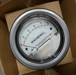Dwyer Magnehelic 2210 Differential Pressure Gauge 0-10 Inches Of Water INH20. Fixed Price $72.00.