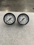 Lot Of Two Marshalltown Air Pressure Gauges 0-60 Psi/kpa 1.5 Dial X 1/4 Npt. Fixed Price $15.00.