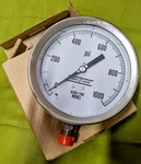 Versa Gauge, Model 635YPP2. 0/1000 Psi, 6", 1/2" Npt. Fixed Price $75.00.