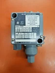 Allen Bradley Pressure Switch 836T-T250J Series. Fixed Price $98.00.