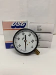 Pack Ametek Gauge 200 Psi. Glass Face DIAMETER-3.5" P505A, 1/4" Npt Bottom. Fixed Price $36.00.