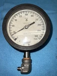 Weksler Pressure Gauge GR2-20A-3S 300 Psig 4-1/2" Face Dia.. Fixed Price $100.00.