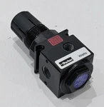 New Parker Watts R35-02C 1/4" Npt Pneumatic Pressure Regulator 0-125 Psi. Fixed Price $39.00.