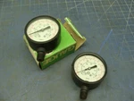 Marshalltown G10190 Pressure Gauge 2-1/2", 0-300 Psi, 0-200 Kpa W/temp. Lot Of. Fixed Price $21.95.