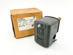 New Square D Hubbell 69JF7LY2C Pressure Switch 3PH 125PSI 600V 9013-FHG19M1XZ22. Fixed Price $64.95.
