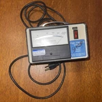 Airserco Analog High Vacuum Gauge 9044-SM 0-1000 Microns Untested. Fixed Price $150.00.