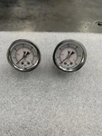 Lot Of Two Valley Instruments Air Pressure Gauges 0-30 Psi 1.5 Dial X 1/4 Npt. Fixed Price $15.00.