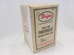 Dwyer, 3000-00, Photohelic Pressure Switch/ Gauge, Series 3000, New. Fixed Price $30.00.