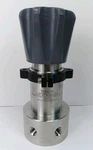 Tescom 26-2063D28S282 Pressure Regulator In 10,000PSI Out 4000PSI. Fixed Price $324.00.