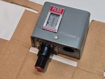 New Nos Penn-baso P70CA-5 Open Hi 1/4" Pressure Control Switch. Fixed Price $49.95.