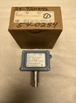 United Electric CONTROLS,J6-224,0-30 Psi Pressure Switch. Fixed Price $300.00.