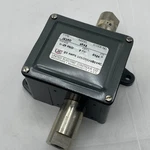 United Electric Controls 8542 Type J21KD Pressure Switch 20 Amps 125/250/480VAC.. Fixed Price $25.86.