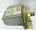 Square D CLASS:9012 TYPE:GAW24-S112 Series:c Pressure Switch. Fixed Price $233.16.