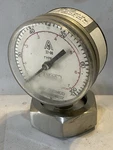 Apv 100PSI GAUGE3-1/2 Face Sanitary End. Fixed Price $45.00.