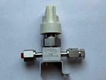 Swagelok 316L Diaphragm Sealed Valve 6LV-DFLHFR4-P1-WH. Fixed Price $29.99.