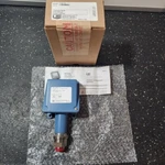 United Electric H100-174 Pressure Switch 8TO200PSI/0.6TO13.8 Bar 1000 15A. Fixed Price $243.72.