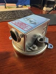 New Dwyer 114030-10 / Series 1900 Compact Differential Pressure Switch. Fixed Price $30.00.