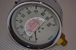 One New Wika 4" Liquid Filled Pressure Gauge 9314679 .. Fixed Price $82.50.