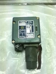 Square 9012-ADW23 Pressure Switch- No Box. Fixed Price $304.10.