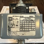 Square By Schneider Electric 9013GHG1S8J54 Pressure Switch 575VAC. Fixed Price $39.60.