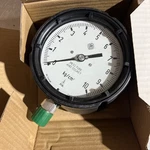 Mcdaniel Ab 11210 Pressure Gauge KG/CM2 1/2 Npt Nos Surplus. Fixed Price $87.00.