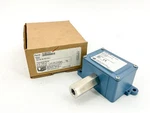 New Ue United Electric Controls J6-266 Pressure Switch 14A 480VAC 0-100PSI M201. Fixed Price $439.95.