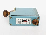 Telemecanique XMJ-A0207 Pressure Switch 290 Psi / Bar # New. Fixed Price $149.00.