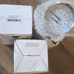 5 In Air Pressure Gauge 0-300 Psi 1/2 Npt Side/bottom Mount. Fixed Price $20.00.